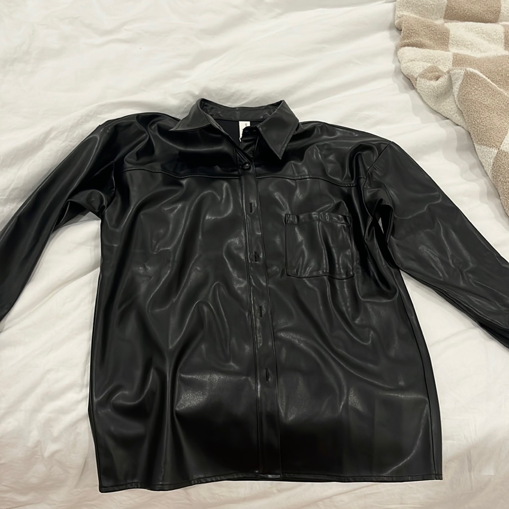 Commense Leather Button Down S